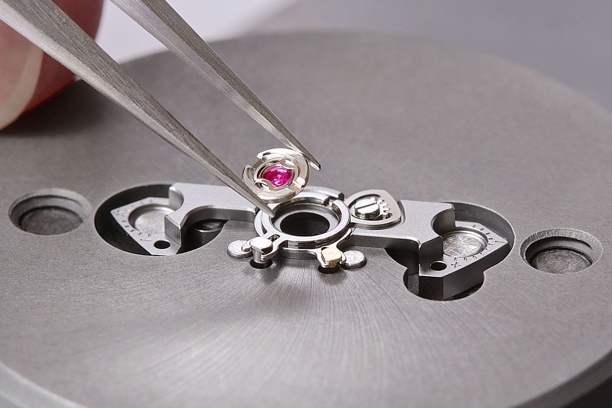 Rolex, Richemont and Patek Philippe acquire INCABLOC